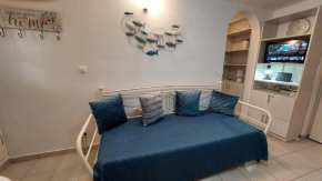 Belva Blue Naxos